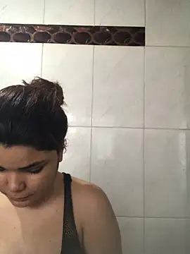 Snapshot of Cliaclara chatting on June 24, 4:17 pm Cliaclara online show from June 24, 4:17 pm