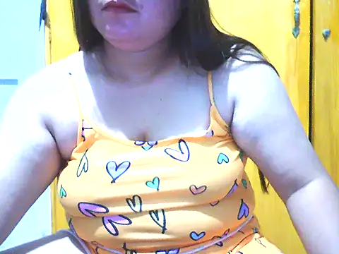 Snapshot of xsweetlover69x chatting on June 3, 8:03 pm xsweetlover69x online show from June 3, 8:03 pm