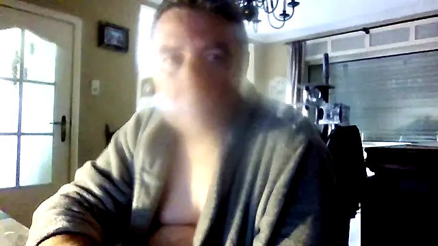 Snapshot of edje59a chatting on September 12, 6:46 am edje59a online show from September 12, 6:46 am