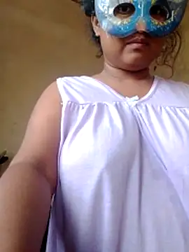 Snapshot of Rishwana77 chatting on June 15, 2:03 am Rishwana77 online show from June 15, 2:03 am