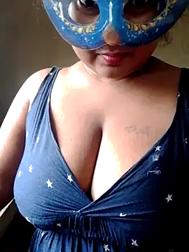 Snapshot of Rishwana77 chatting on June 22, 3:36 am Rishwana77 online show from June 22, 3:36 am