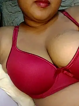 Snapshot of Rishwana77 chatting on June 29, 6:19 pm Rishwana77 online show from June 29, 6:19 pm