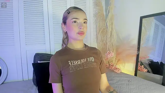 akemi   online show from June 20, 2:20 pm