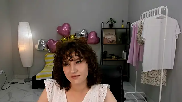 Snapshot of Miriam_Boshe chatting on May 16, 10:36 am Miriam Boshe online show from May 16, 10:36 am