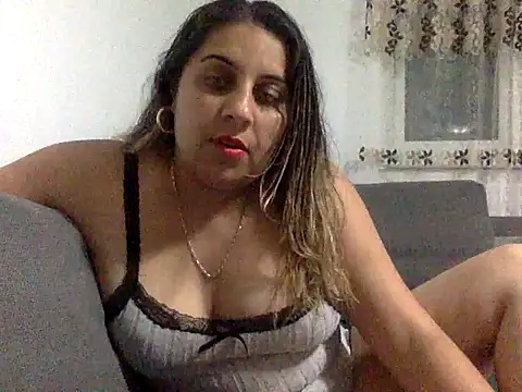 Snapshot of Antoniasweet chatting on May 11, 7:22 pm Antoniasweet online show from May 11, 7:22 pm