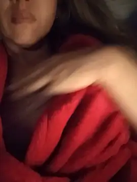Snapshot of sweet_tifani chatting on May 25, 3:12 am sweet tifani online show from May 25, 3:12 am