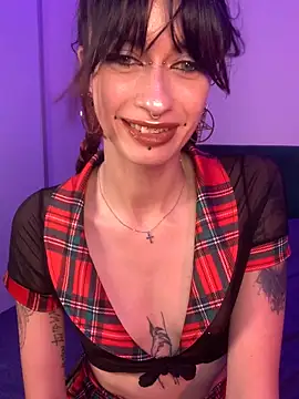 Snapshot of Lilith_dark_off chatting on June 18, 1:37 pm Lilith dark off online show from June 18, 1:37 pm