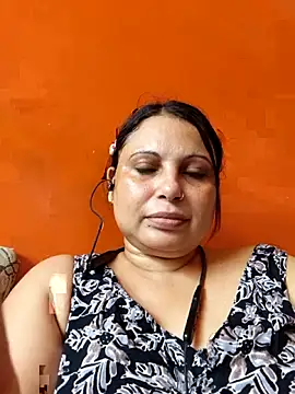 Snapshot of Ruhilove1 chatting on May 18, 5:35 am Ruhilove1 online show from May 18, 5:35 am