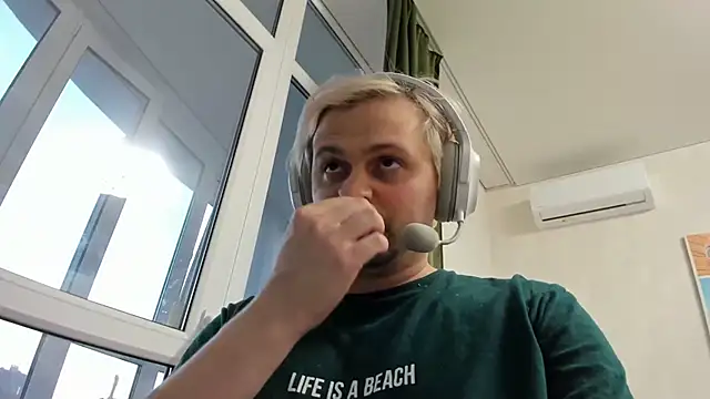 suuuuuus dol online show from May 14, 4:47 pm