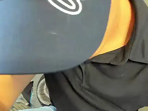 Snapshot of Erick_Wallace chatting on June 21, 5:48 pm Erick Wallace online show from June 21, 5:48 pm