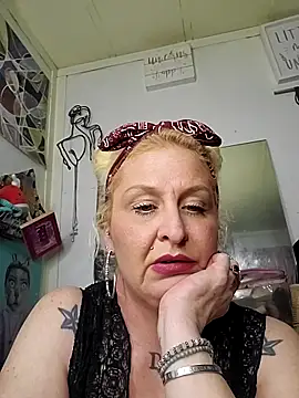 NutNmyGUTdaddy online show from June 17, 8:28 am