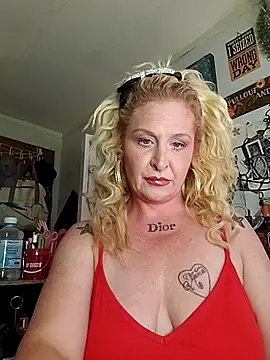 NutNmyGUTdaddy online show from August 2, 10:46 am
