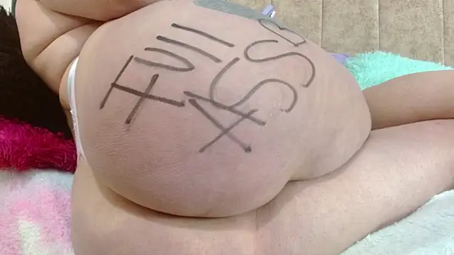 Melanie Messy Nasty online show from June 20, 8:33 pm