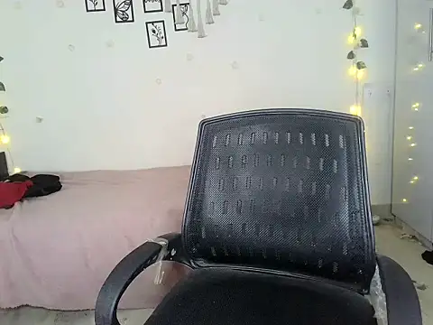 Snapshot of EVA_Jacks chatting on July 4, 9:21 pm EVA Jacks online show from July 4, 9:21 pm