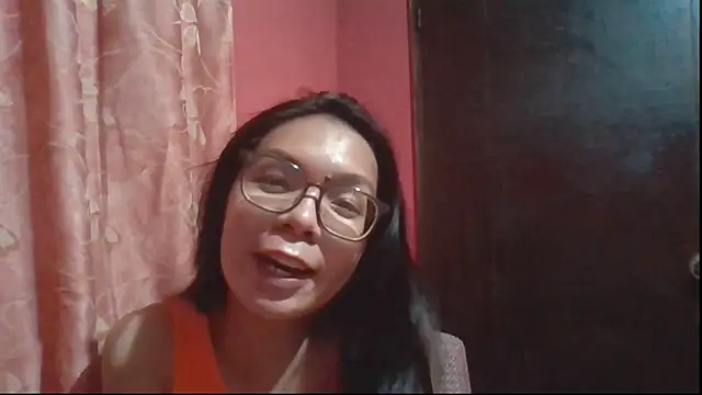 Snapshot of mamacitttaa chatting on June 29, 12:05 pm mamacitttaa online show from June 29, 12:05 pm
