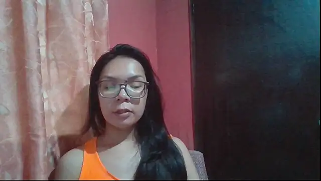 Snapshot of mamacitttaa chatting on June 30, 12:11 am mamacitttaa online show from June 30, 12:11 am