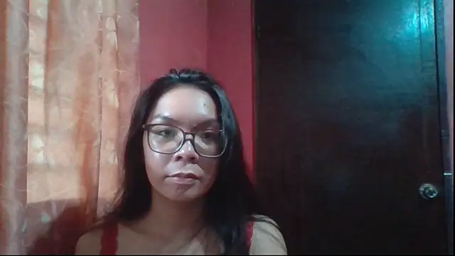 Snapshot of mamacitttaa chatting on July 8, 3:44 am mamacitttaa online show from July 8, 3:44 am