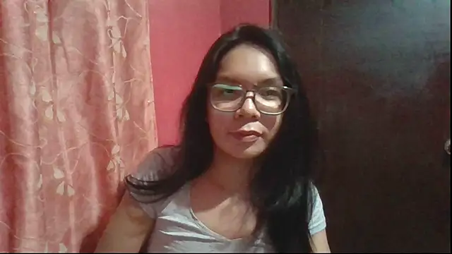Snapshot of mamacitttaa chatting on July 16, 4:13 pm mamacitttaa online show from July 16, 4:13 pm