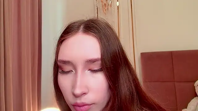 Snapshot of lalisabrown chatting on May 18, 4:07 am lalisabrown online show from May 18, 4:07 am