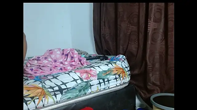 cristal hotnaugthy online show from June 14, 2:24 am