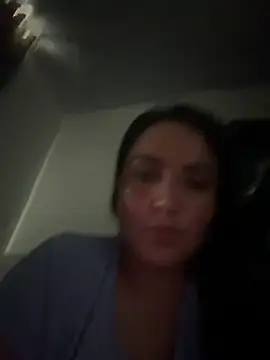 Snapshot of rousee69_ chatting on June 7, 6:44 pm rousee69 online show from June 7, 6:44 pm