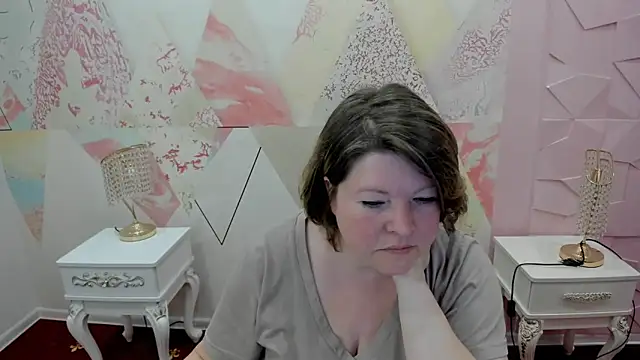 Snapshot of Melaniefeys chatting on May 15, 9:27 am Melaniefeys online show from May 15, 9:27 am