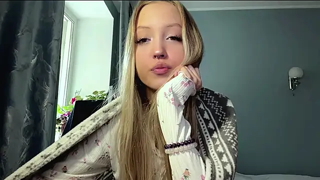 Snapshot of NievesHackey chatting on May 23, 8:07 am NievesHackey online show from May 23, 8:07 am