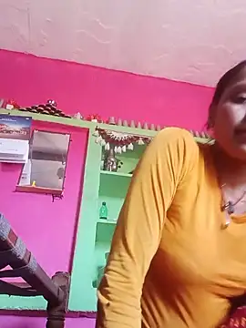 Snapshot of New-pari012 chatting on June 8, 5:41 am New-pari012 online show from June 8, 5:41 am