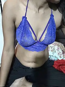 Bipasha Vasu online show from June 20, 6:11 pm