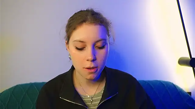 Sairallyn online show from May 24, 9:09 pm