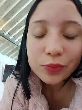 Snapshot of mileidy0106 chatting on July 2, 3:45 am mileidy0106 online show from July 2, 3:45 am