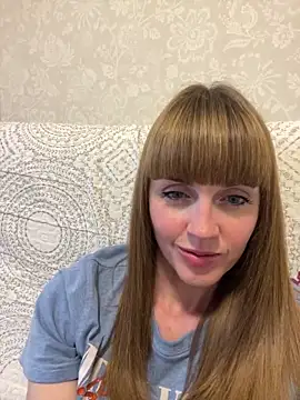 Snapshot of Kamilochka29511 chatting on June 14, 6:10 pm Kamilochka29511 online show from June 14, 6:10 pm