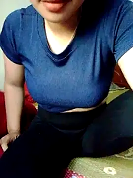 Snapshot of Mirra-a chatting on May 27, 1:57 am Mirra-a online show from May 27, 1:57 am