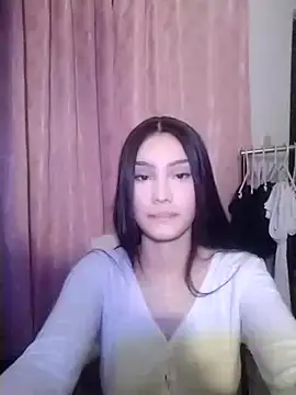 Snapshot of _BellaCute_ chatting on July 16, 5:46 am BellaCute online show from July 16, 5:46 am