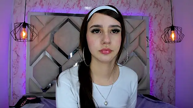 Snapshot of leri_rose_ chatting on July 28, 4:39 pm leri rose online show from July 28, 4:39 pm