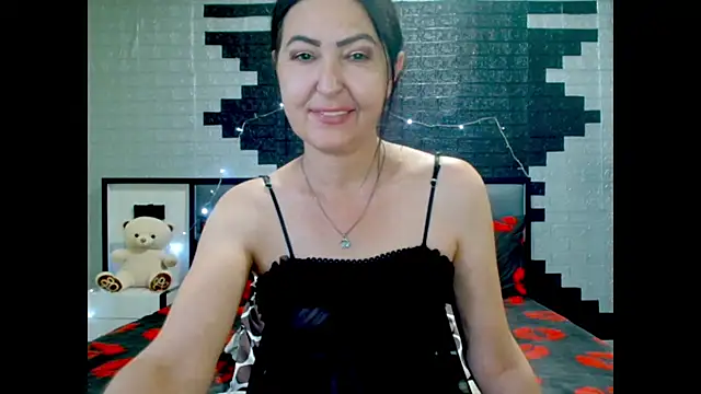 Snapshot of Ada_Vera chatting on June 19, 11:58 am Ada Vera online show from June 19, 11:58 am