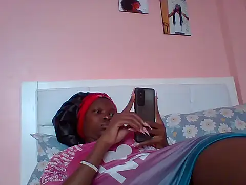 shantell 1 online show from June 7, 9:35 am