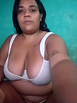 sexy-latina24u online show from May 18, 4:02 pm