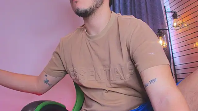 Brandoncrew online show from May 17, 7:43 pm