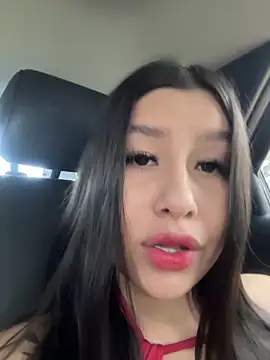 Snapshot of Luisa_Madrid chatting on May 17, 5:31 pm Luisa Madrid online show from May 17, 5:31 pm
