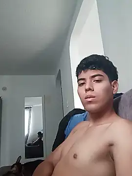 Snapshot of fercho_2311 chatting on June 6, 4:55 pm fercho 2311 online show from June 6, 4:55 pm