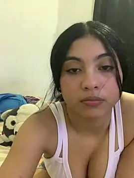 Snapshot of Paula-sinz chatting on June 26, 10:25 pm Paula-sinz online show from June 26, 10:25 pm