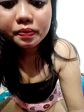 Snapshot of lie_louron chatting on May 15, 3:08 pm lie louron online show from May 15, 3:08 pm