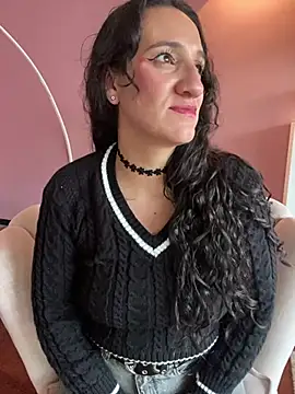 Snapshot of SofiaBrown_Pink chatting on July 28, 10:20 pm SofiaBrown Pink online show from July 28, 10:20 pm