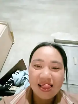 Elizabeo online show from May 29, 1:42 pm