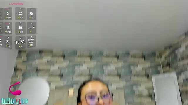 Snapshot of Amhira_Tay chatting on June 25, 6:56 pm Amhira Tay online show from June 25, 6:56 pm