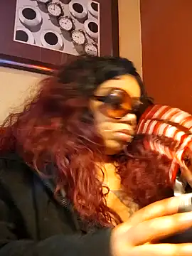 Snapshot of NailGoddessnow chatting on December 31, 12:11 am NailGoddessnow online show from December 31, 12:11 am