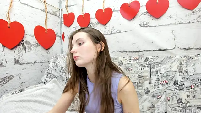 Shyly  Lisa online show from June 26, 1:21 am
