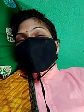Snapshot of Hashmukhi12 chatting on May 18, 4:40 am Hashmukhi12 online show from May 18, 4:40 am