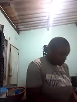 Snapshot of Disneyyu chatting on June 23, 4:49 pm Disneyyu online show from June 23, 4:49 pm